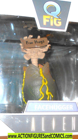 Aliens vs Predator Q Fig FACEHUGGER alien mib moc