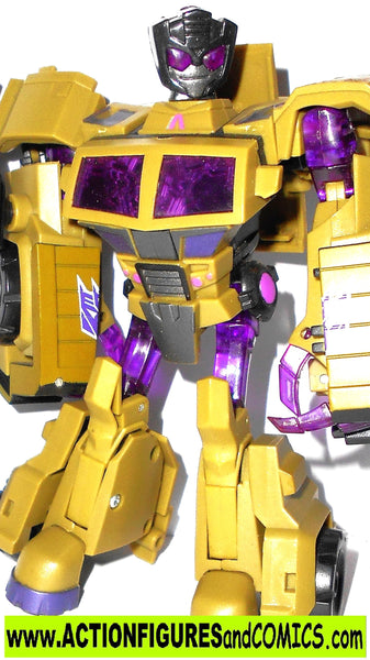 ファビュラス transformers Animated SWINDLE 2008 w bazooka bruticus hasbro