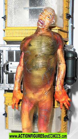 X-FILES action figures CRYOPOD Fireman Alien hybrid mcfarlane