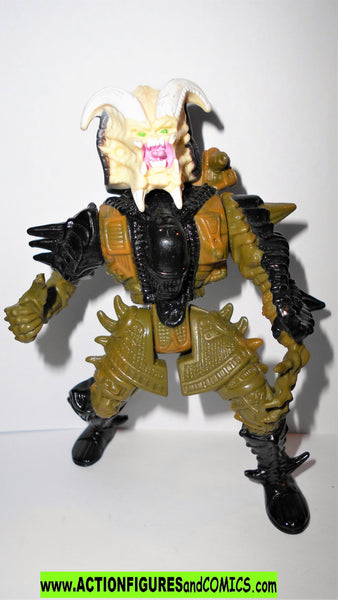 Aliens vs Predator kenner CAMO PREDATOR STALKER complete kb