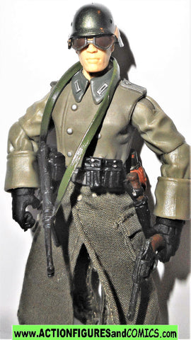 Indiana Jones GERMAN SOLDIER motorcycle driver 2008 complete kenner hasbro