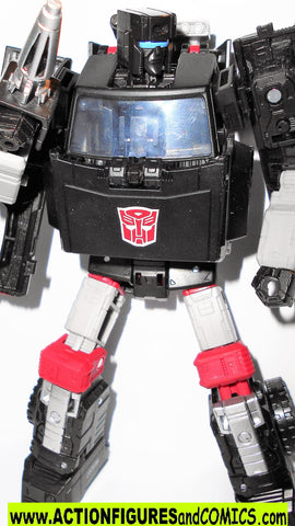 transformers TRAILBREAKER 2020 Earthrise War for Cybertron classics chug