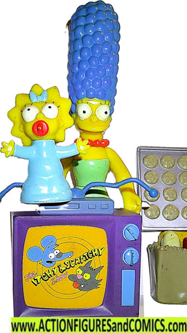Simpsons MARGE MAGGIE 2002 series 1 living room tv enviornment