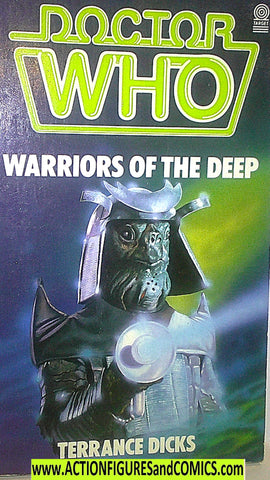 doctor who WARRIORS of the DEEP 1984 First print pb dr vintage