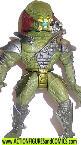 Aliens vs Predator kenner SCAVAGE PREDATOR light green 1992 1993 1994 movie