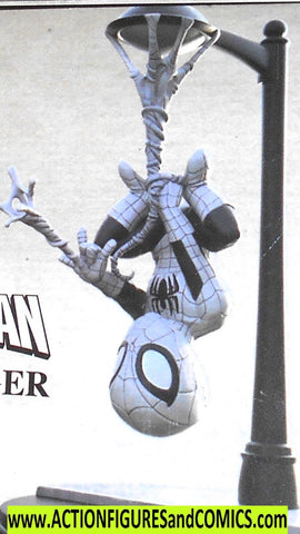 Marvel Q-Fig SPIDER-MAN b w 2017 lootcrate mib moc