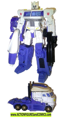Transformers ULTRA MAGNUS 2006 Generations classics chug