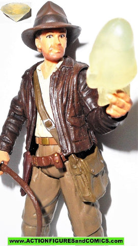 Indiana Jones hasbro INDIANA JONES Alien crystal skull 2008 complete