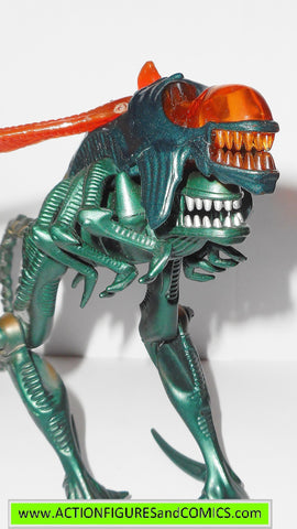 Aliens vs predator kenner SWARM ALIEN 1994 kaybee toys complete movie