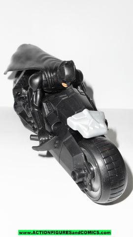 Batman begins BATCYCLE 8 inch motorcycle REV N GO movie hasbro kenner