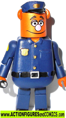 minimates Muppets FOZZIE BEAR 2016 police security officer cop