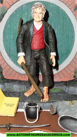 Lord of the Rings TRAVELING BILBO w diorama toy biz complete hobbit