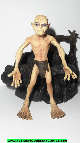 Lord of the Rings GOLLUM with sound base toy biz complete hobbit
