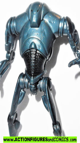 thumbnail image 2 of 1:12 Scale Clone Wars Commando Droid Figure Black Series 2 of 13