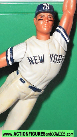 Starting Lineup BERNIE WILLIAMS 1999 NY Yankees 19 Sports baseball