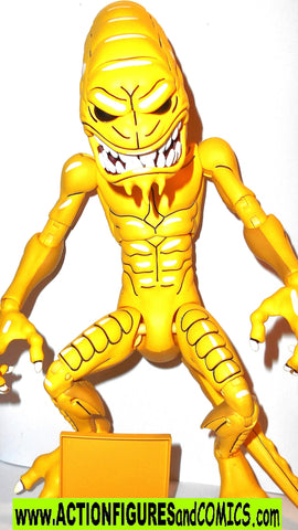 teenage mutant ninja turtles PIZZA MONSTER Neca yellow dino