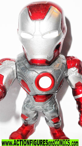 Autíčko Marvel Ironman 2016 Chevy Camaro SS Jada kovové s otvárateľnými Autíčko Marvel Ironman 2016 Chevy Camaro SS Jada kovové s otvárateľnými